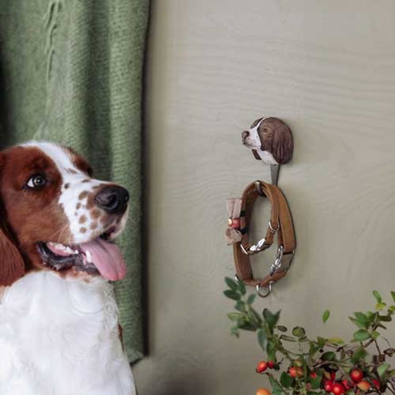 Håndspikket knagg Springer Spaniel
